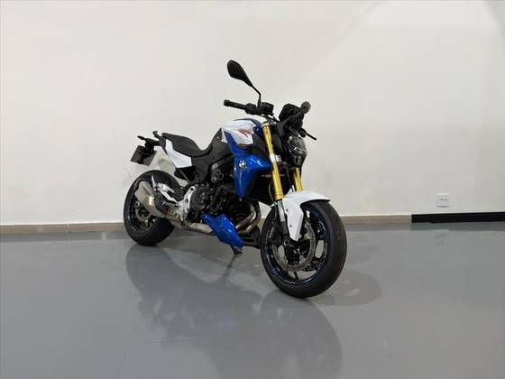 BMW F 900 R SPORT PLUS BMW F 900 R SPORT PLUS